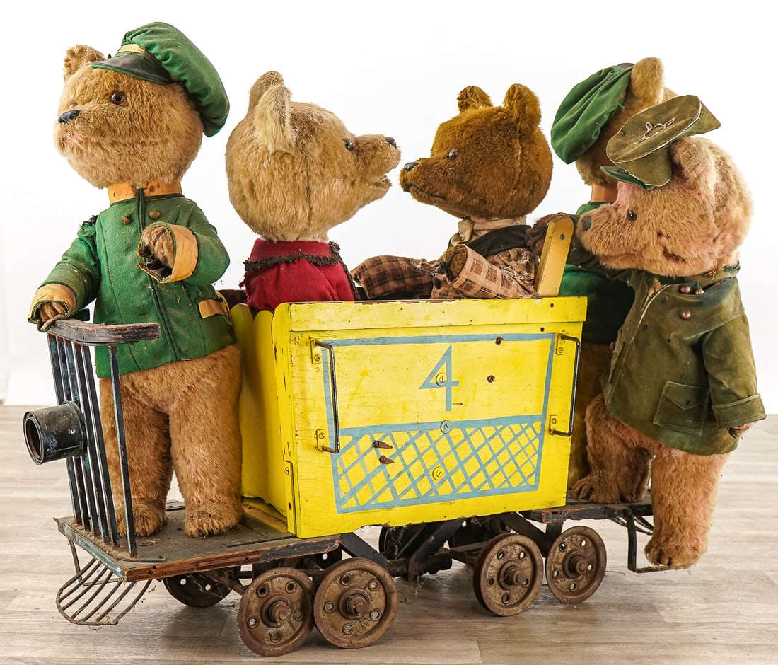 1950's Teddy Bear Trolley Window Display - 2