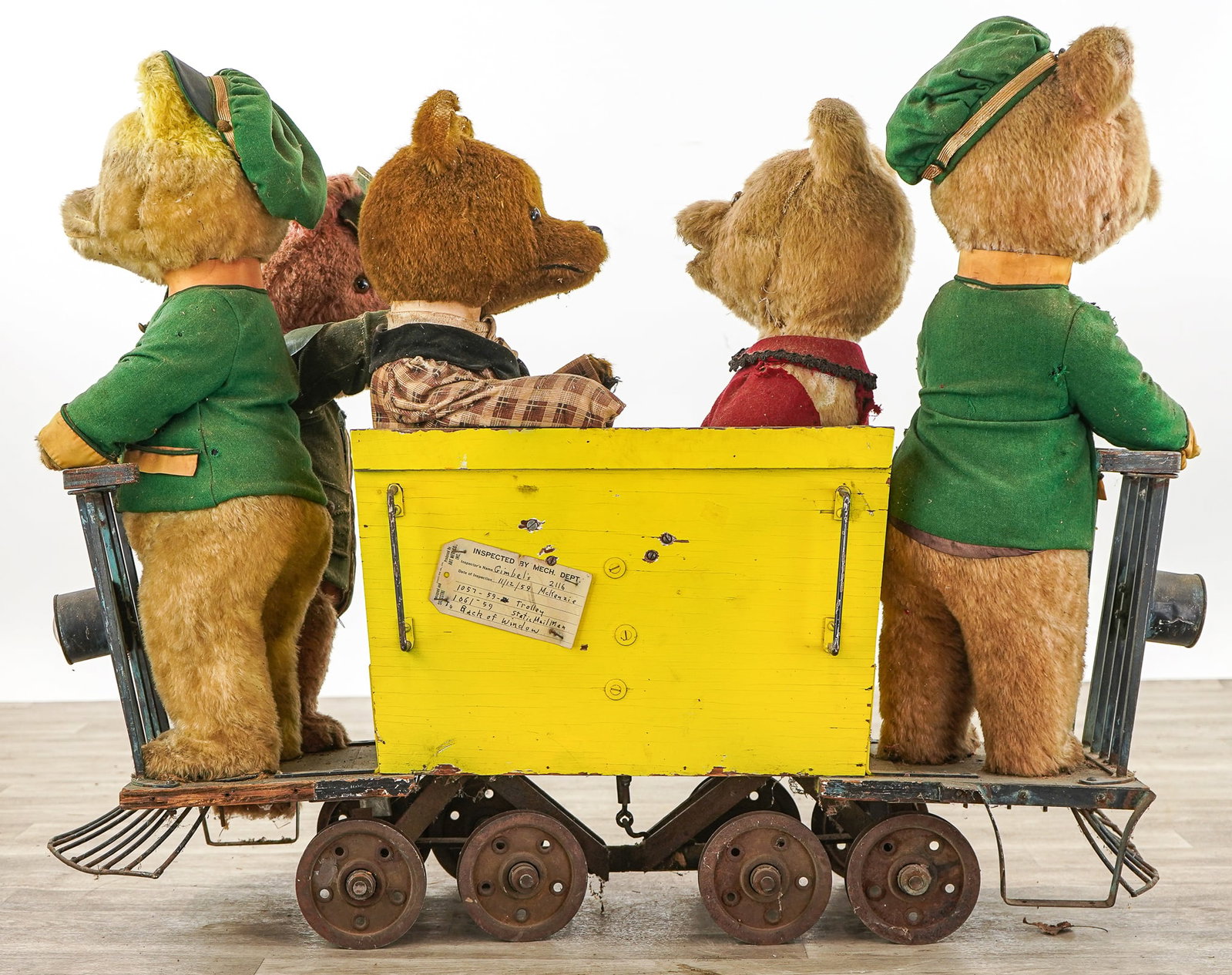1950's Teddy Bear Trolley Window Display - 7