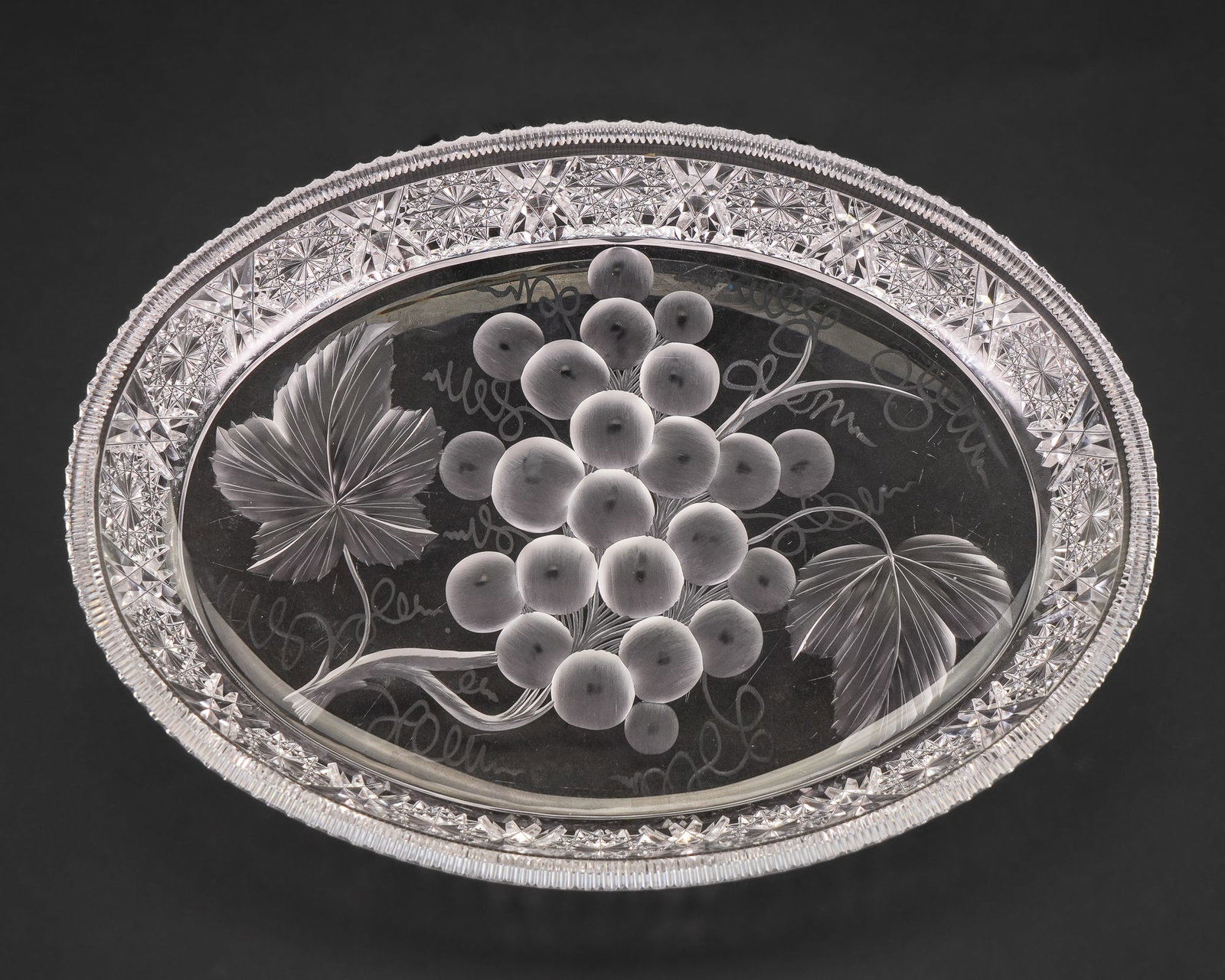 Tuthill Vintage Brilliant Cut Oval Dish (1 of 1)