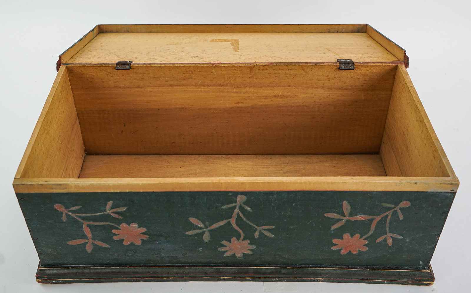 Small 19th c Paint Decorated Blanket Box - 3