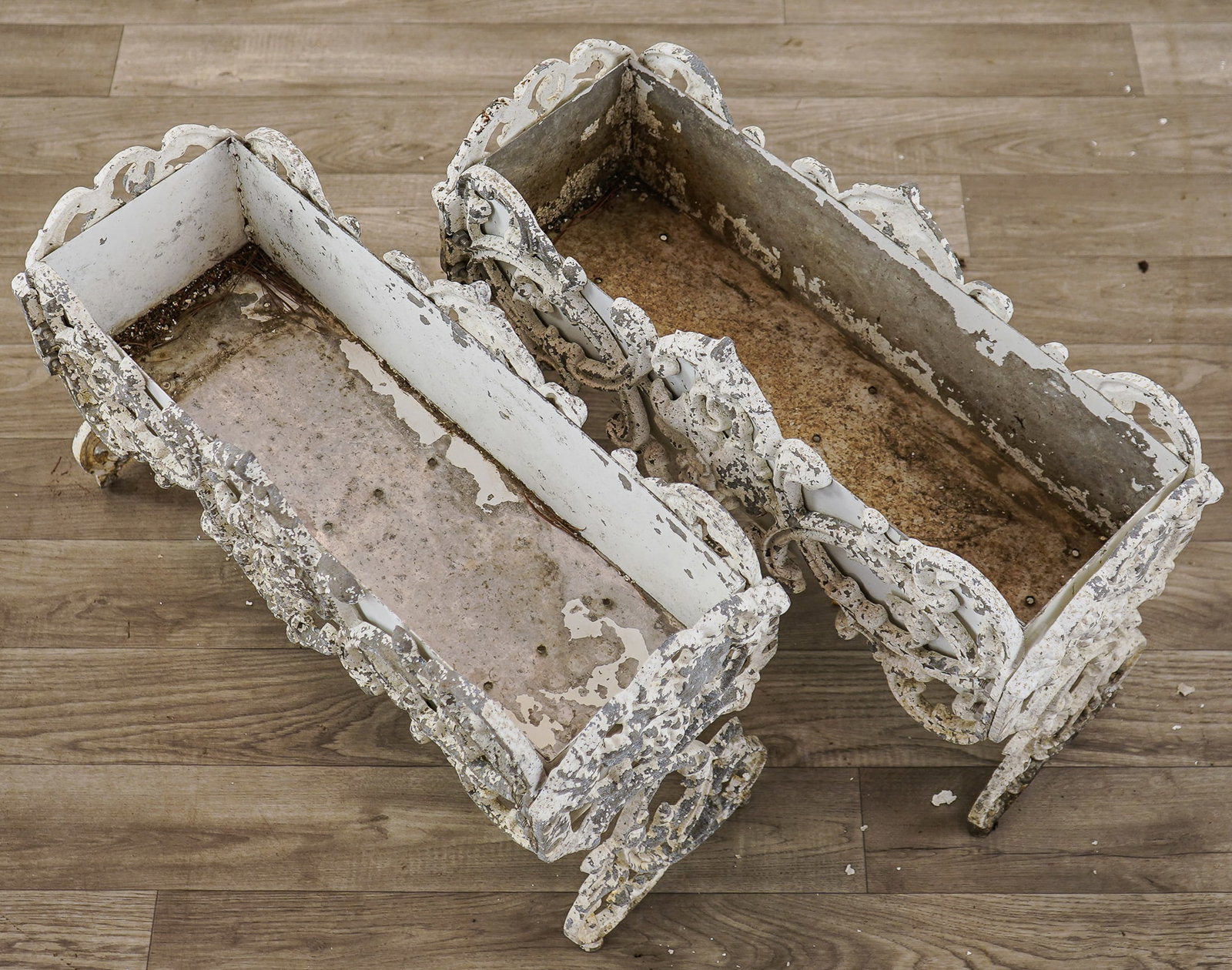 Rectangular Planters, Round Planters - 5