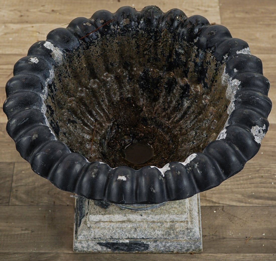 Rectangular Planters, Round Planters - 7