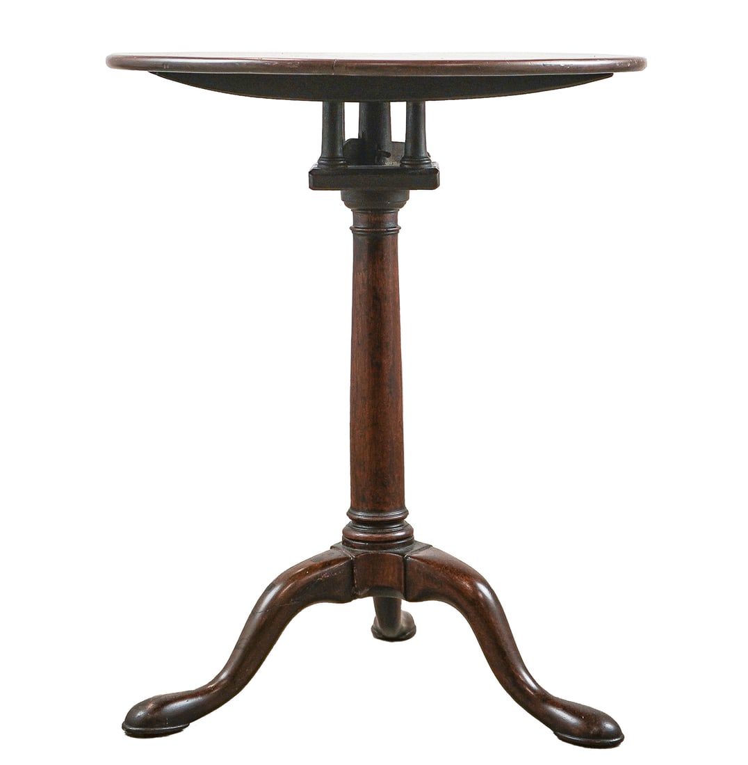 Chippendale Tilt Top Candle Stand: 18th c Chippendale walnut tilt top candle stand with claw feet, birdcage mechanism, top diameter 21", ht 25 1/2"