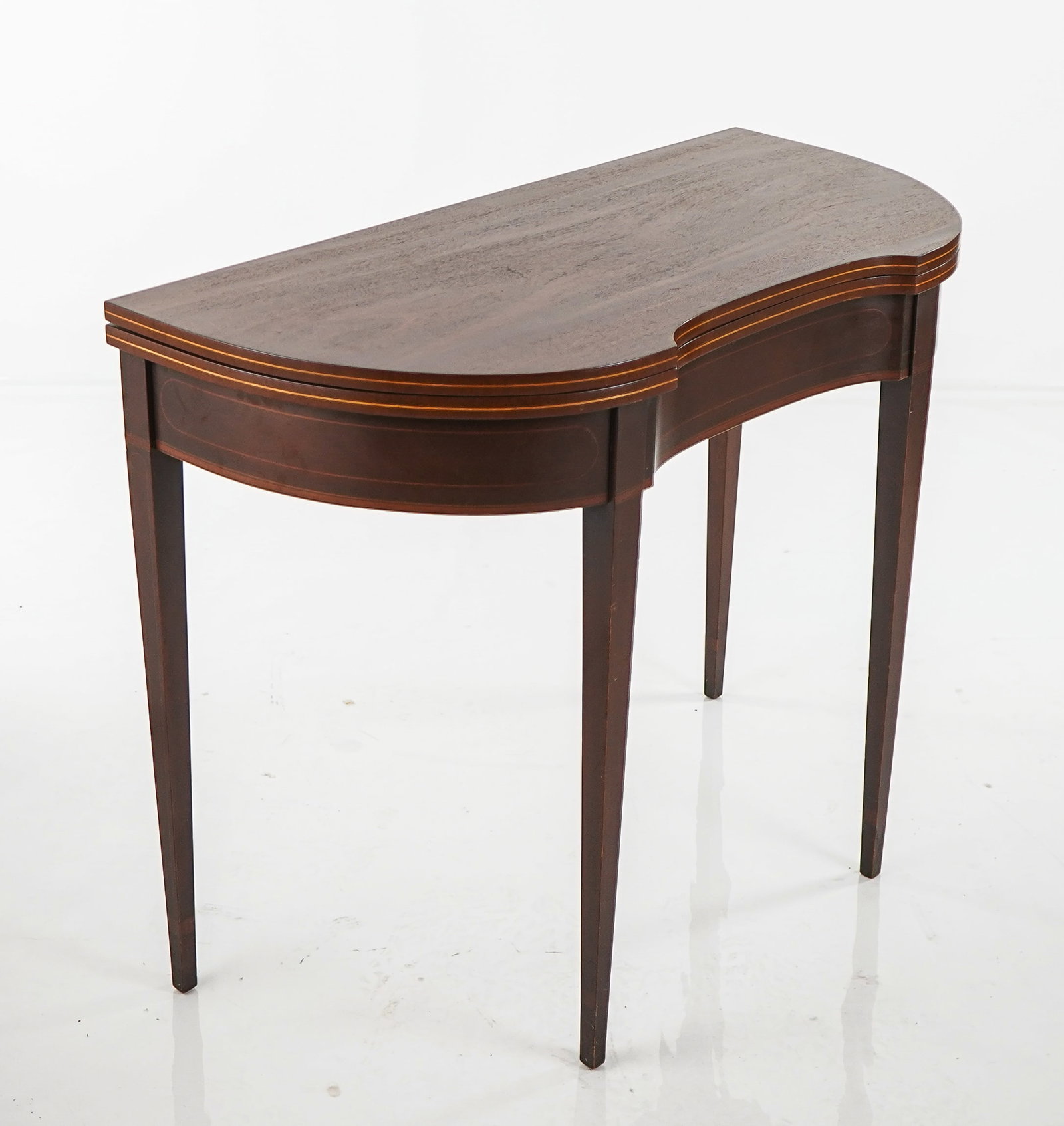 Demilune/Kidney Shape card table - 2