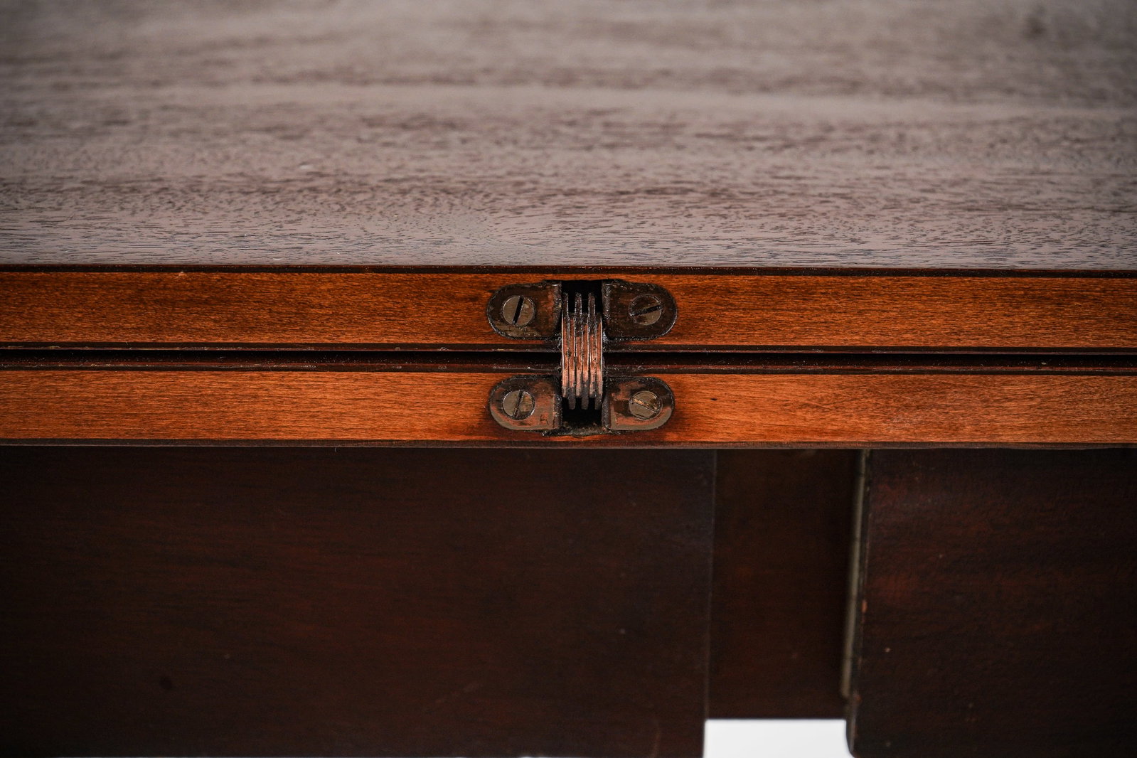 Demilune/Kidney Shape card table - 7
