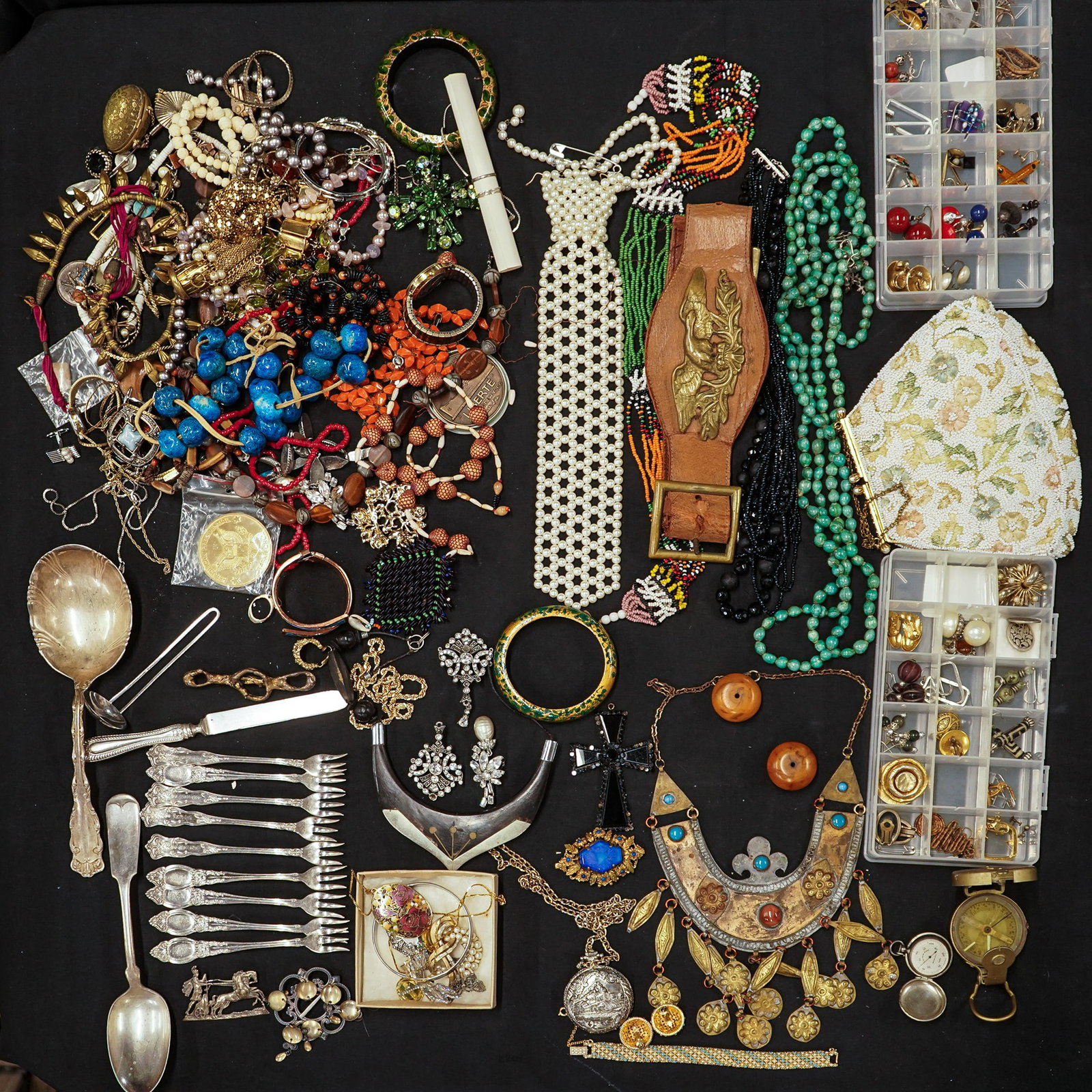 Costume Jewelry (1 of 5)