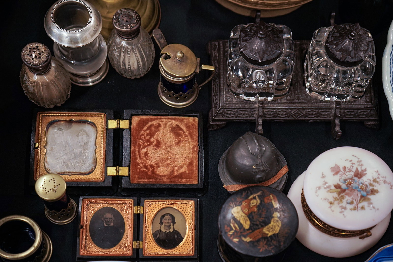 Tableware & Desk Items - 2