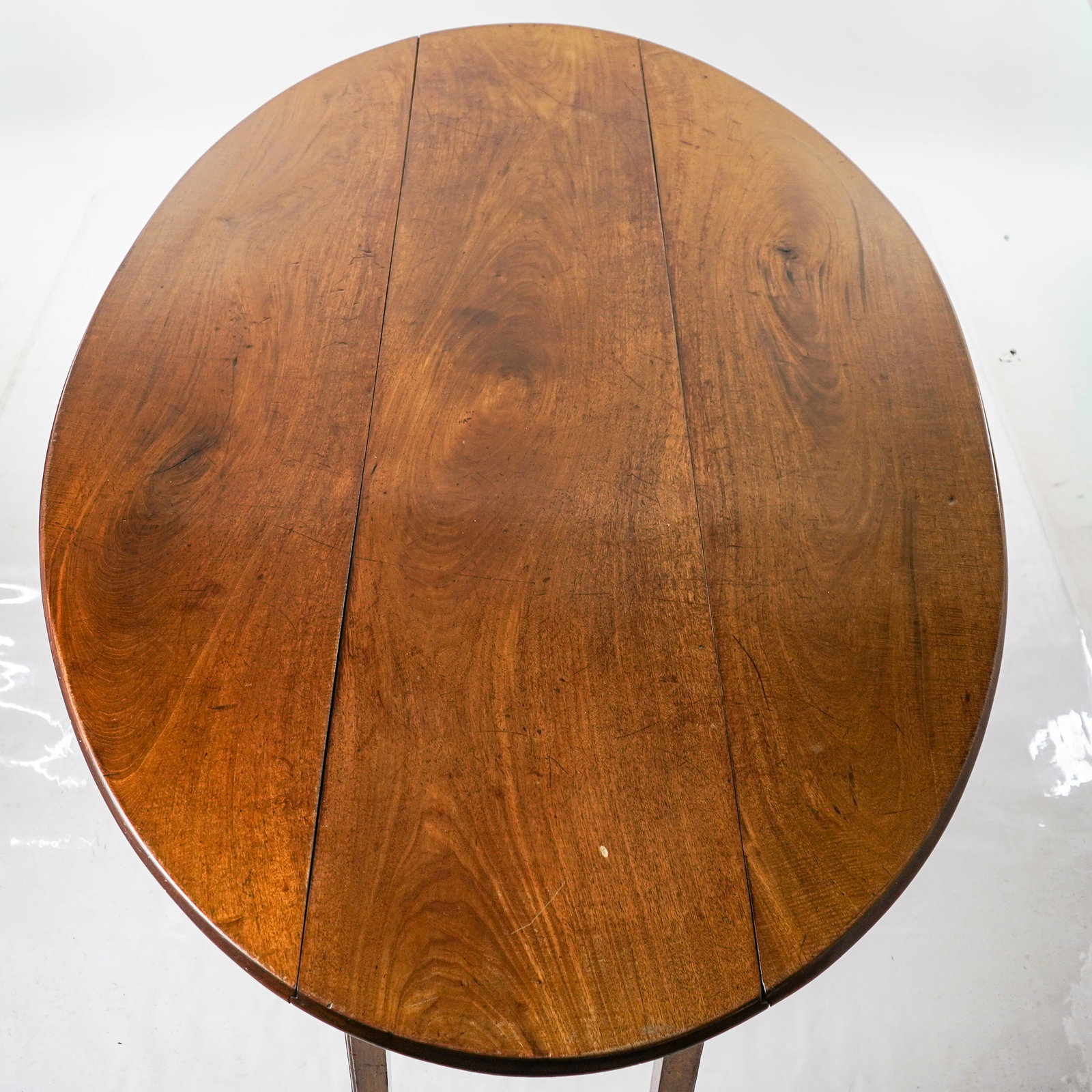 18th c Irish Walnut Wake Table - 5