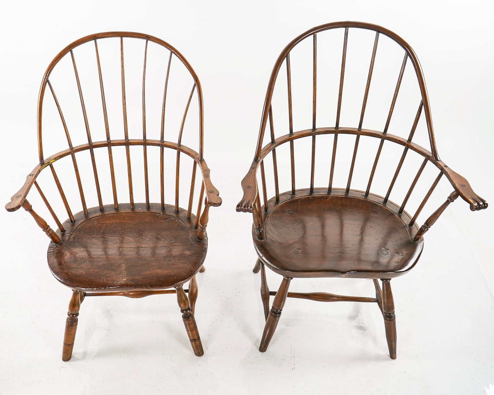 Two 18th c Barrel back Windsor Chairs - 3