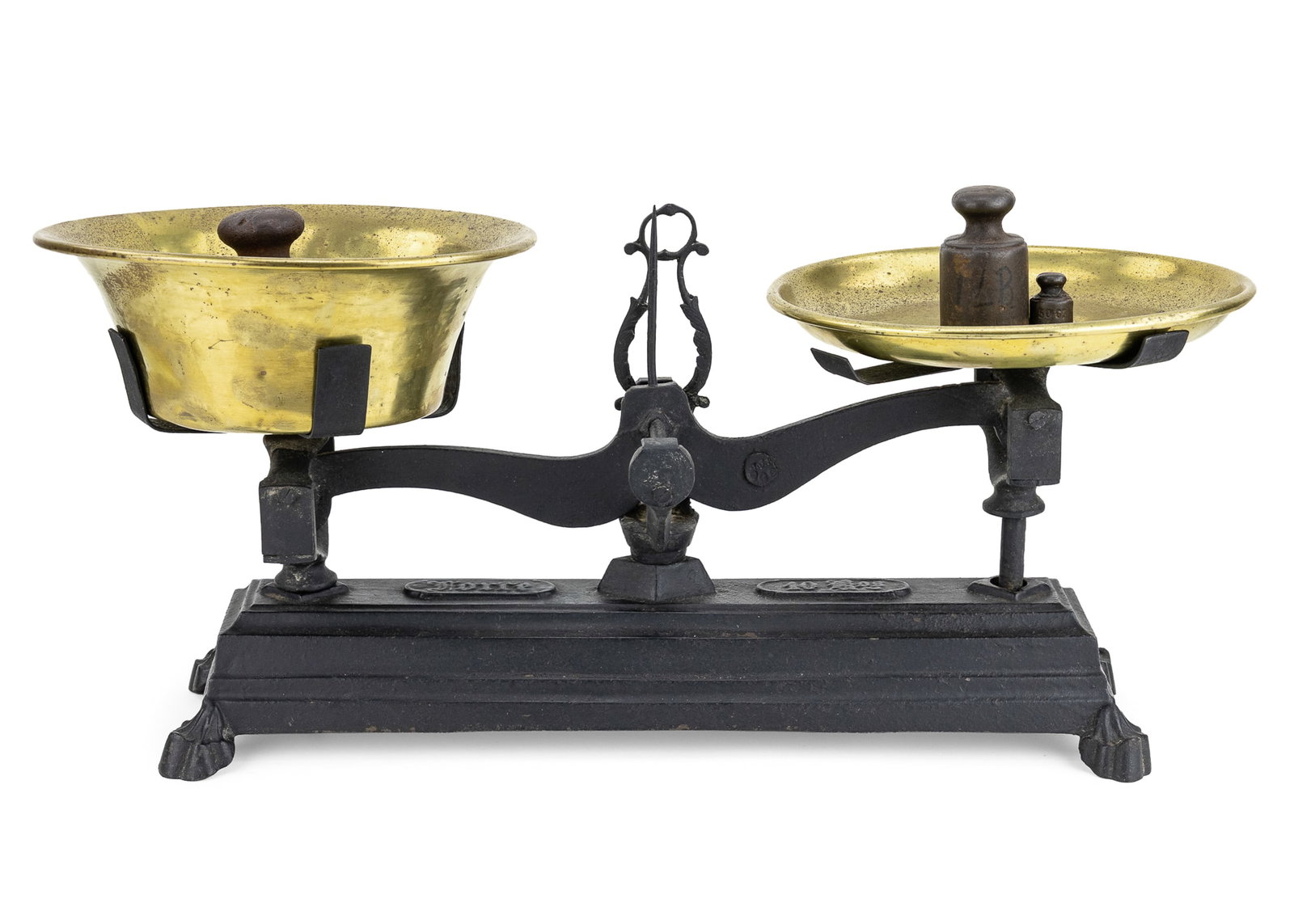 Force Cast Iron & Brass Scale (1 of 1)
