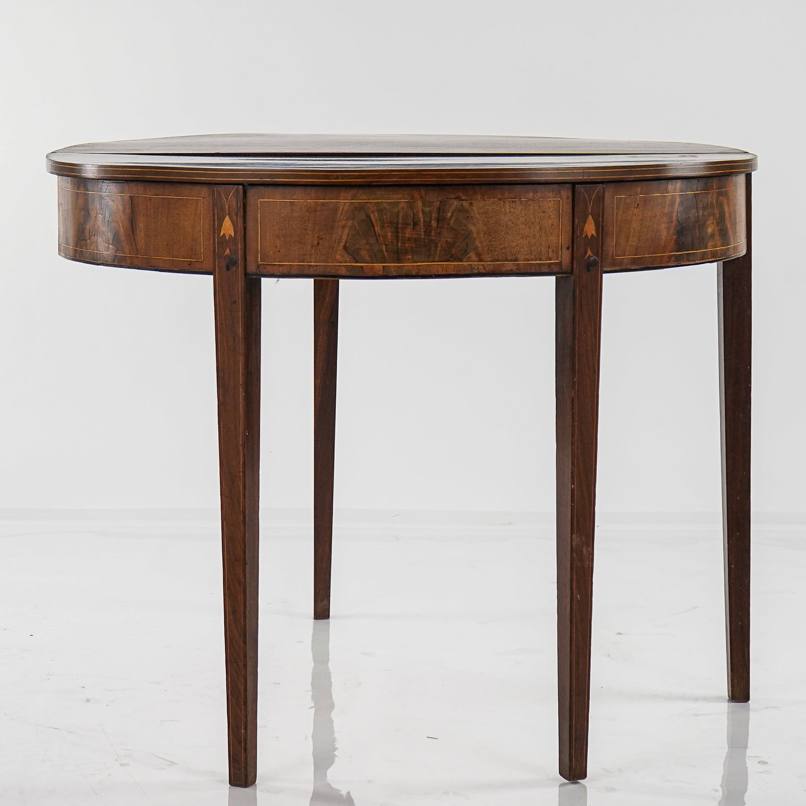 19th c Mid-Atlantic Hepplewhte Card Table - 2