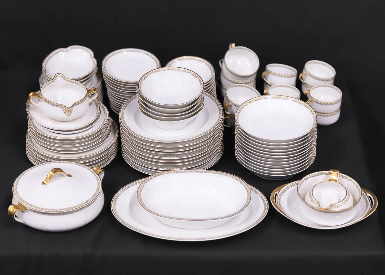 Haviland Limoges Porcelain Dinnerware (1 of 3)