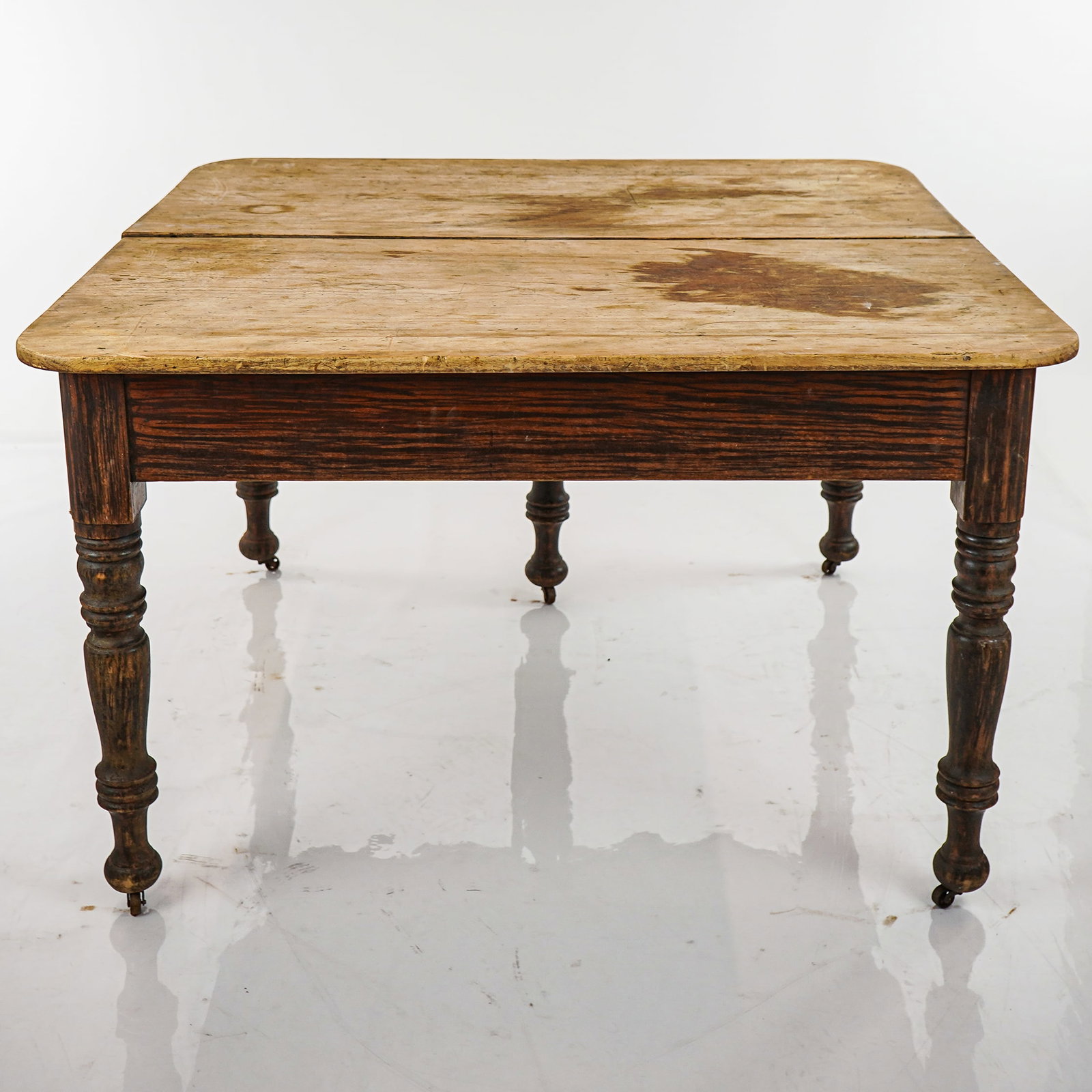 Grain Painted Farm Extension Table. - 3