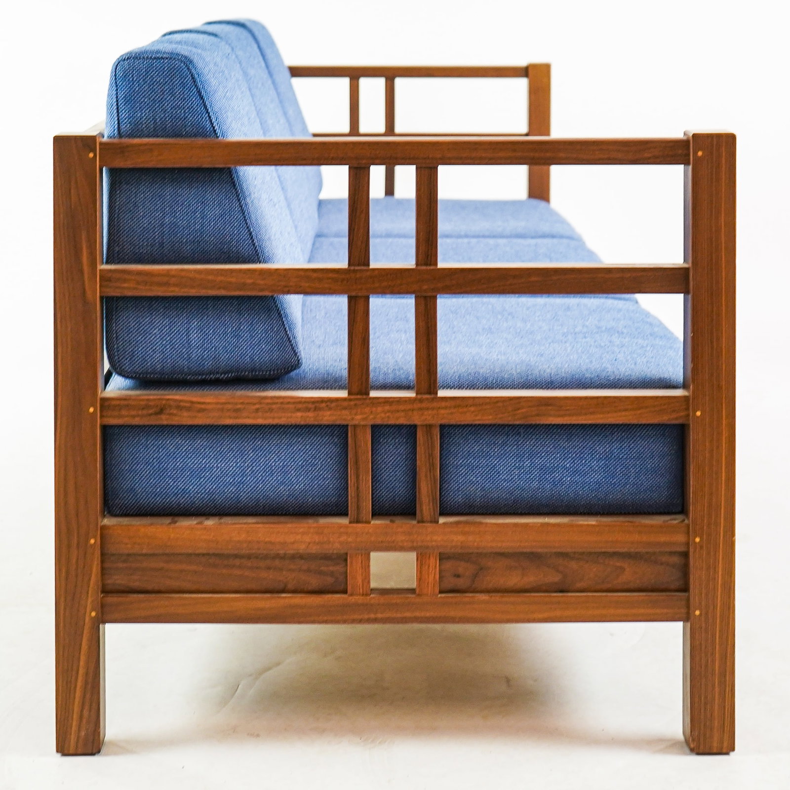 Thomas Moser "Windward" Three seat sofa - 5