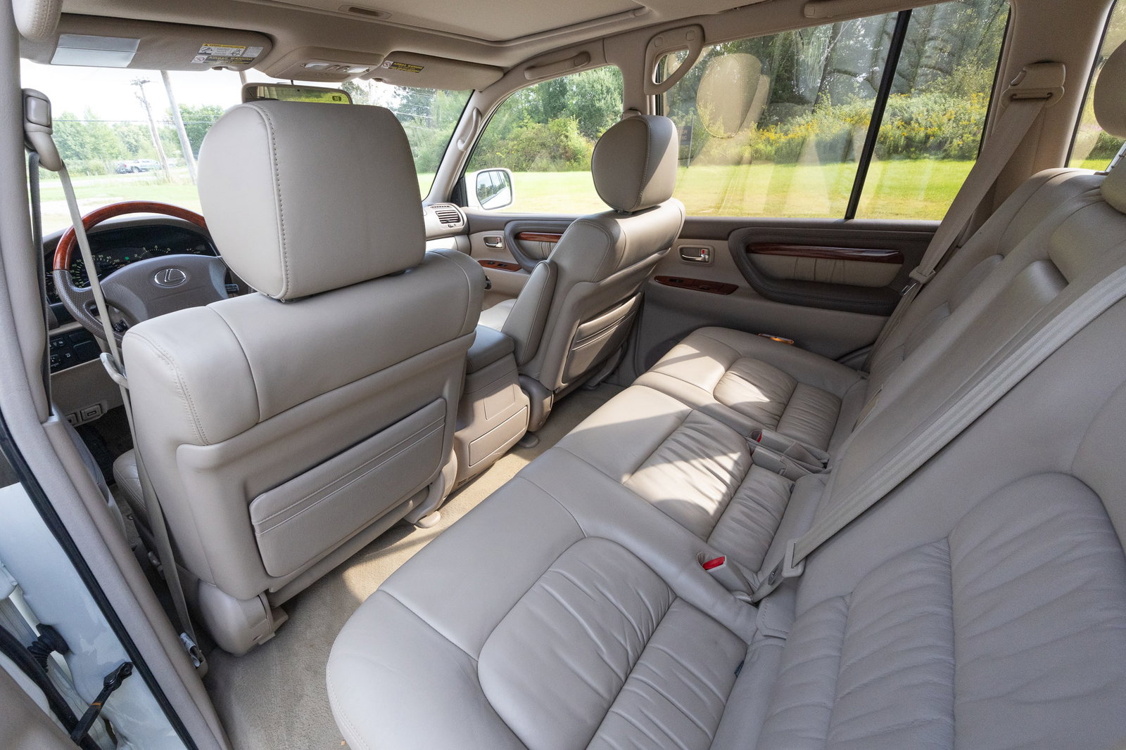2001 Lexus LX470 V8 SUV - 14