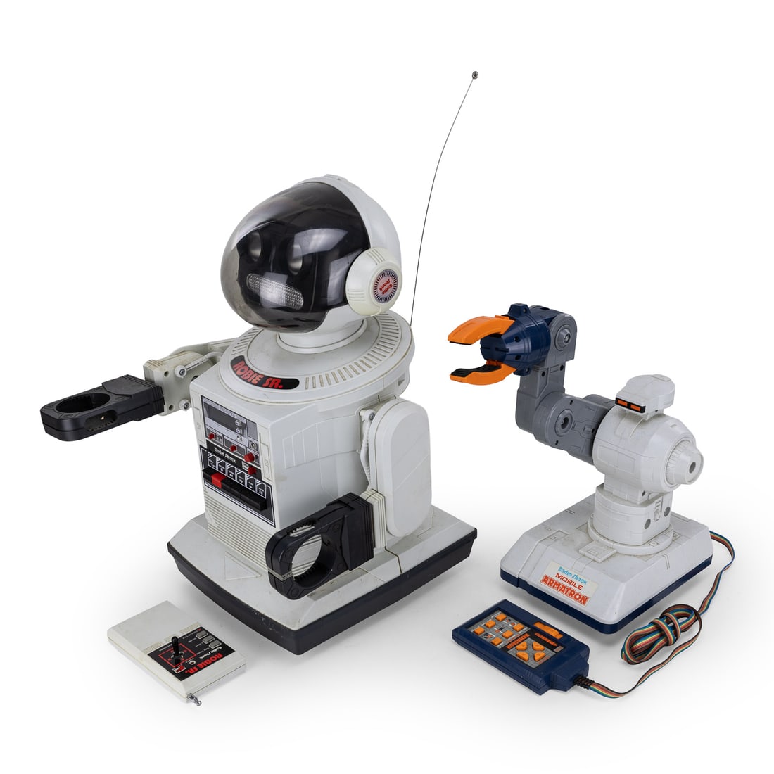 radio Shack Robie Sr. Robot, Armatron - 4