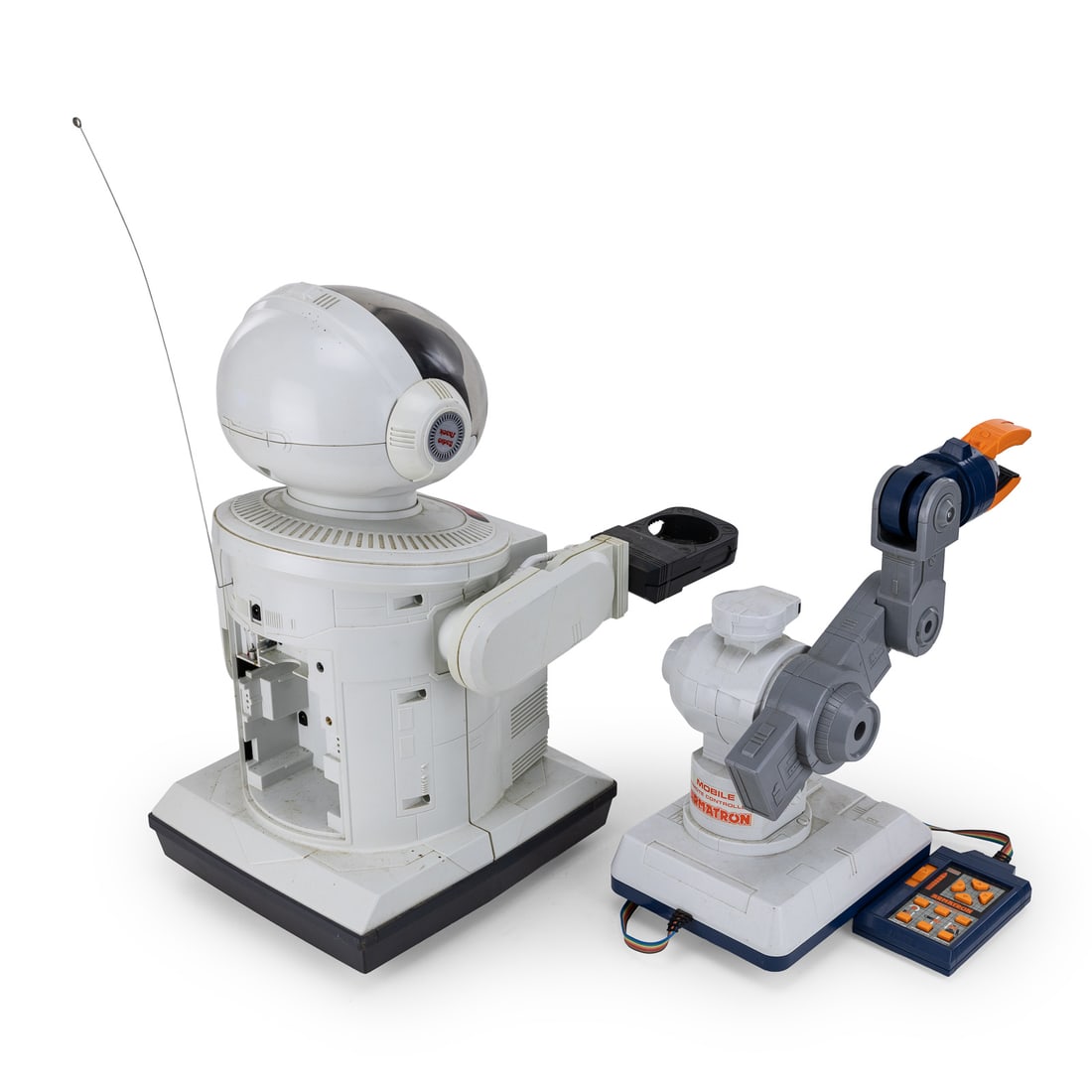 radio Shack Robie Sr. Robot, Armatron - 6