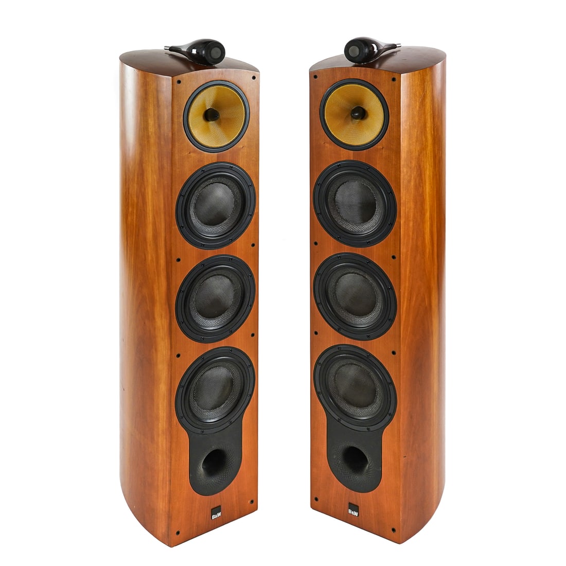 Bowers and Wilkins 803 D diamond Floor speakers: Pair of circa 2011 Bowers and Wilkins 803 D diamond tower speakers with a rich cherry finish- in good used condition with original detachable grills, original basement stored boxes are available