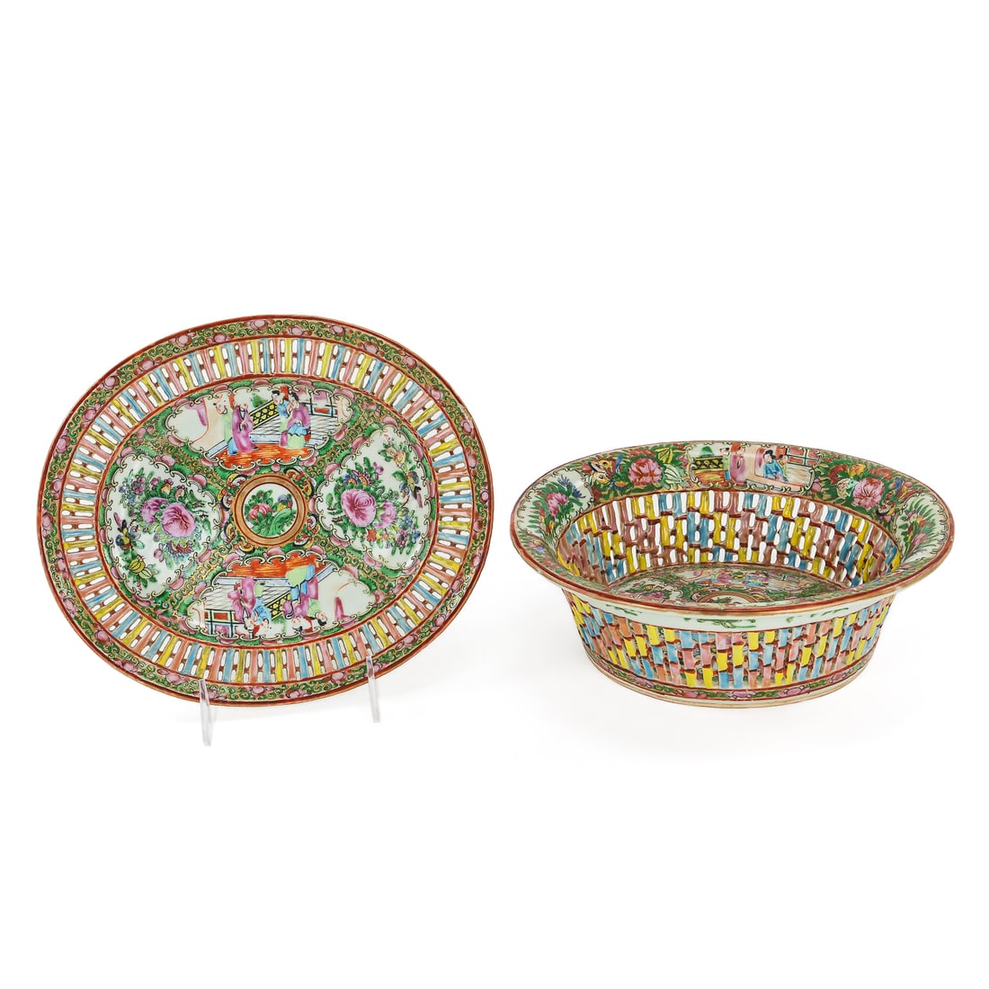 Chinese Rose Medallion Basket & Tray: 19th c Chinese export rose medallion basket and tray, excellent condition, slight wear on rim, lengths 9 1/2", 10"
