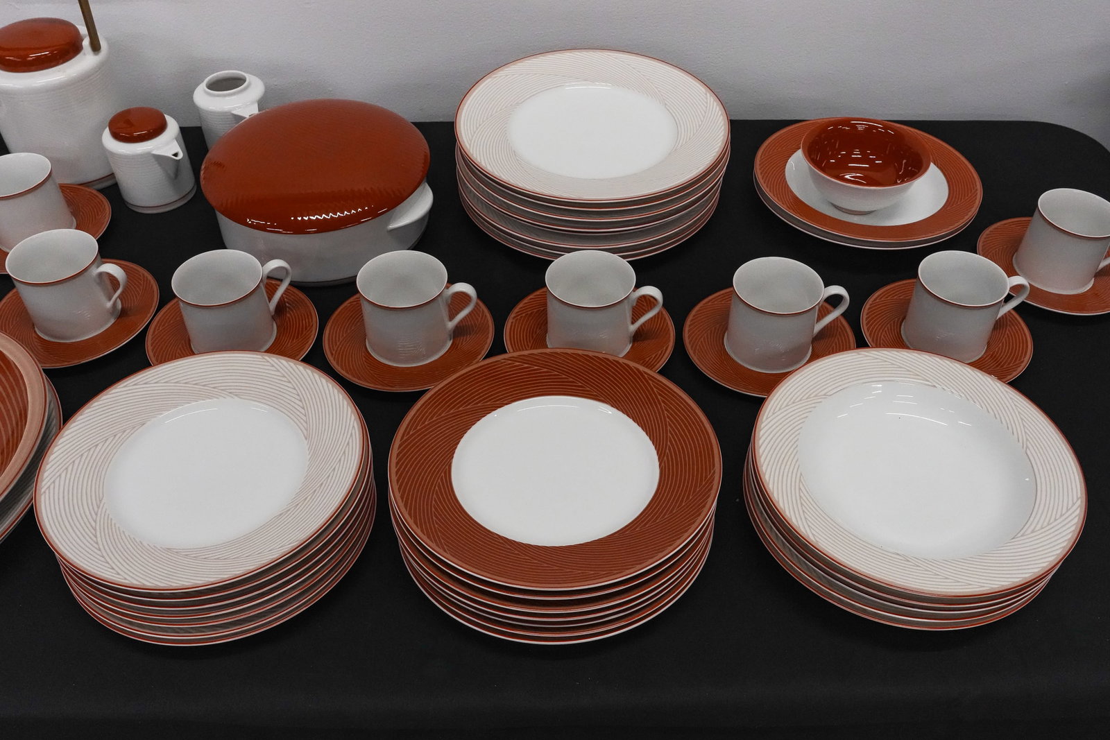 93 pc Dansk Tapestries China Set - 5