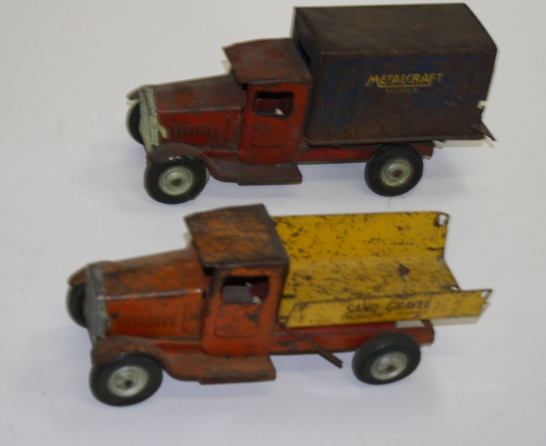 2 Metalcraft pressed steel trucks- Sand & Gravel,: 2 Metalcraft pressed steel trucks- Sand & Gravel, Delivery- length s 10.5”, 11”