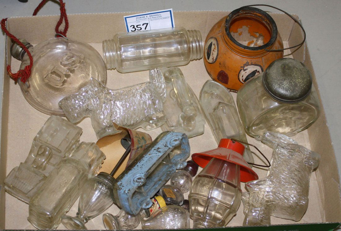 15 glass candy containers including Jack-o-lantern: 15 glass candy containers including Jack-o-lantern