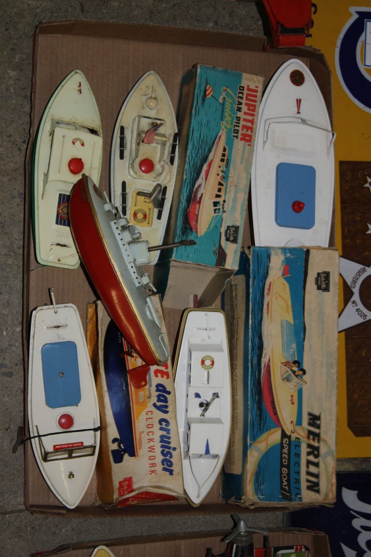 6 Sutcliffe- England tin plate key-wind & electric toy: 6 Sutcliffe- England tin plate key-wind & electric toy boats- 3 w/ original boxes