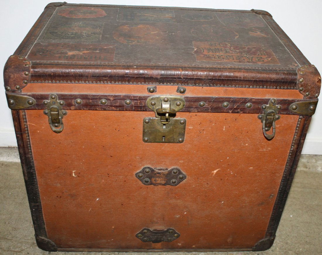 Louis Vuitton trunk w/ tufted under lid, till, & webbed: Louis Vuitton trunk w/ tufted under lid, till, & webbed lower bin 24” x 16.5” x 20.5” ht