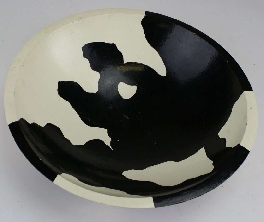 signed 1987 Woody Jackson holstein cow ptd wooden bowl: signed 1987 Woody Jackson holstein cow ptd wooden bowl dia 12”