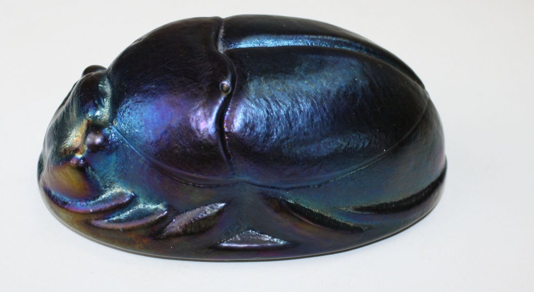 Blue-purple iridescent art glass beetle scarab form: Blue-purple iridescent art glass beetle scarab form paperweight 5” x 3” x 2”