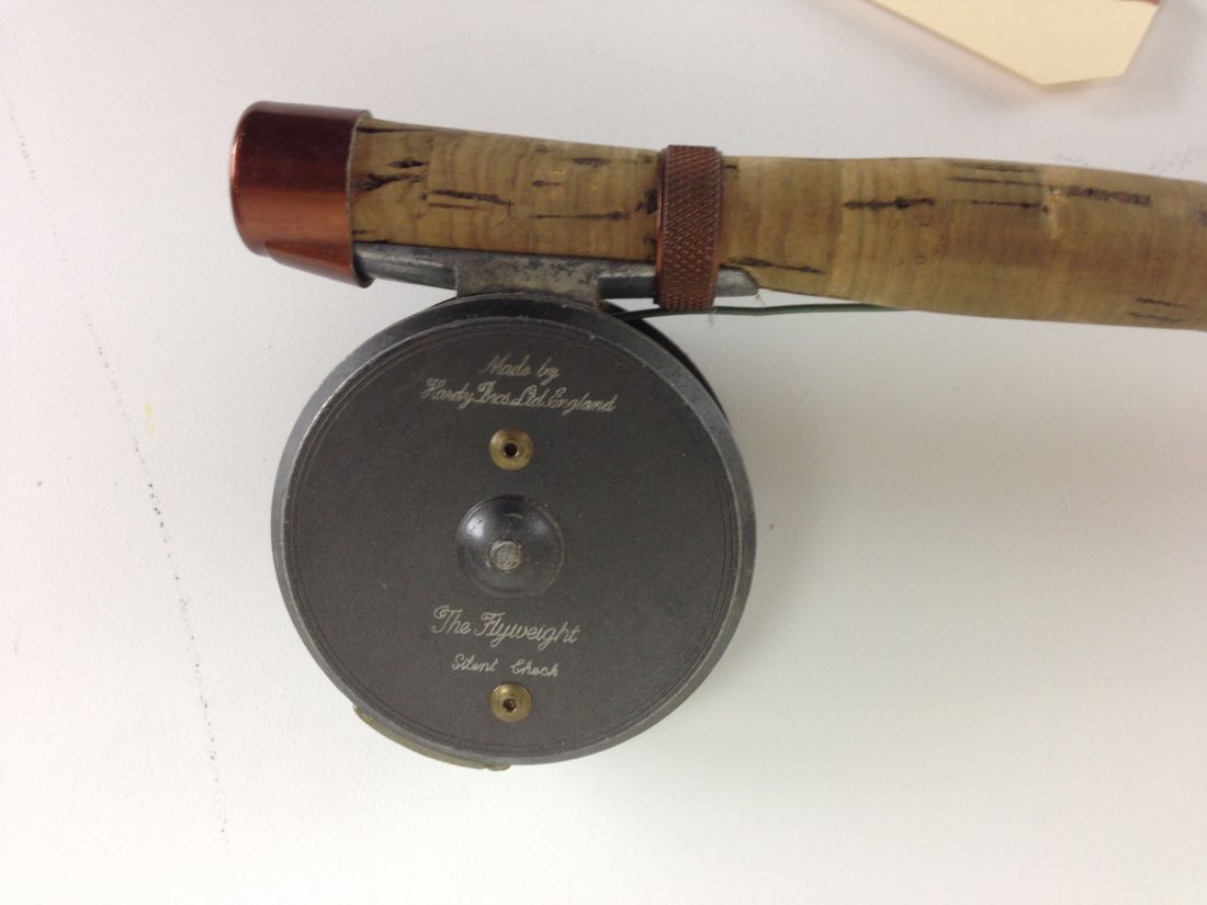 Unusual Abercrombie & Fitch lightweight 2 part glass: Unusual Abercrombie & Fitch lightweight 2 part glass flyrod 4 1/2' total length with Hardy "Flyweight" silent check reel.