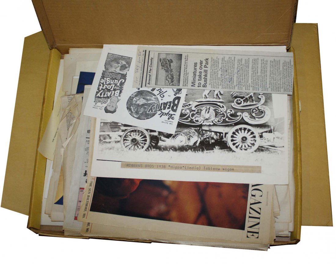 Lot of circus ephemera, including newpaper clippings, (1 of 2)
