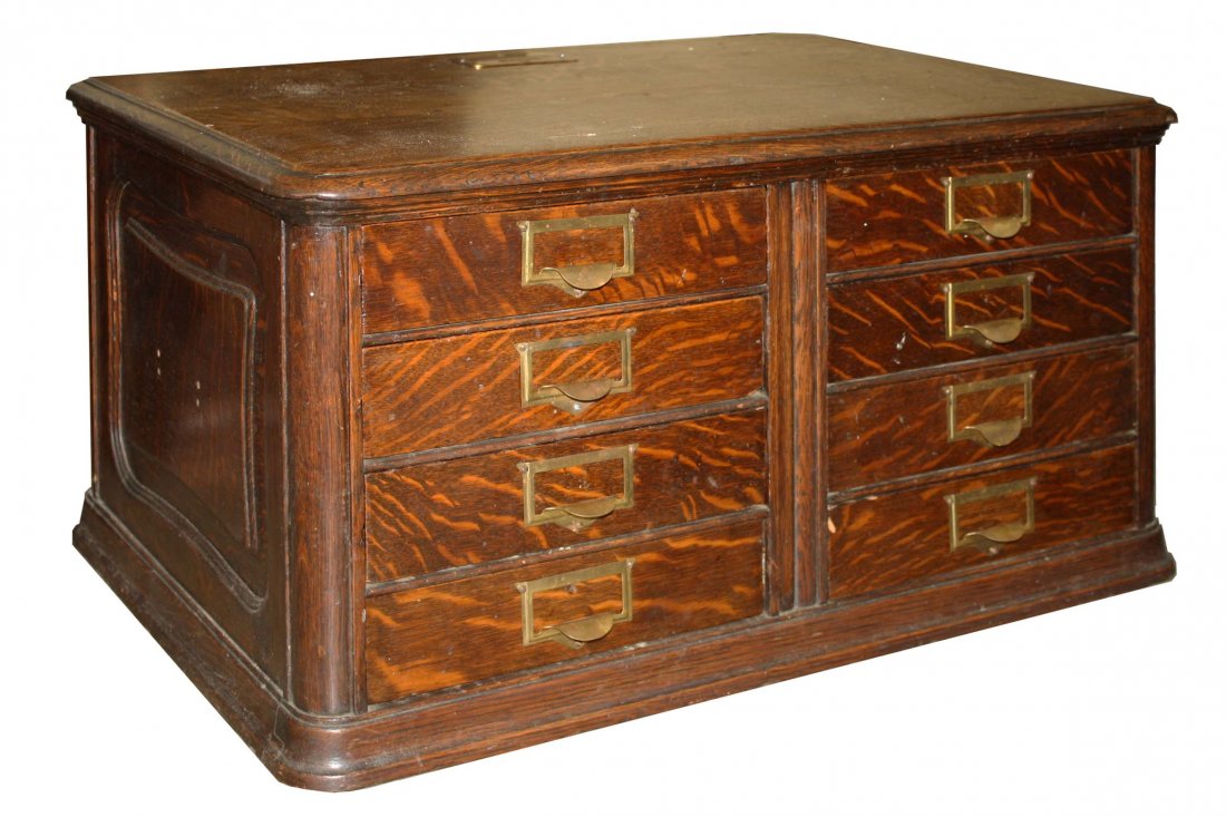 National Register Co Dayton, OH 8 drawer oak countertop (1 of 2)