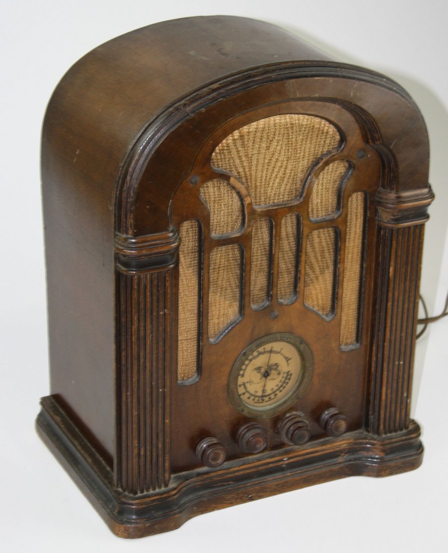 Atwater Kent Model 206 circa 1934 shortwave tube radio (1 of 2)