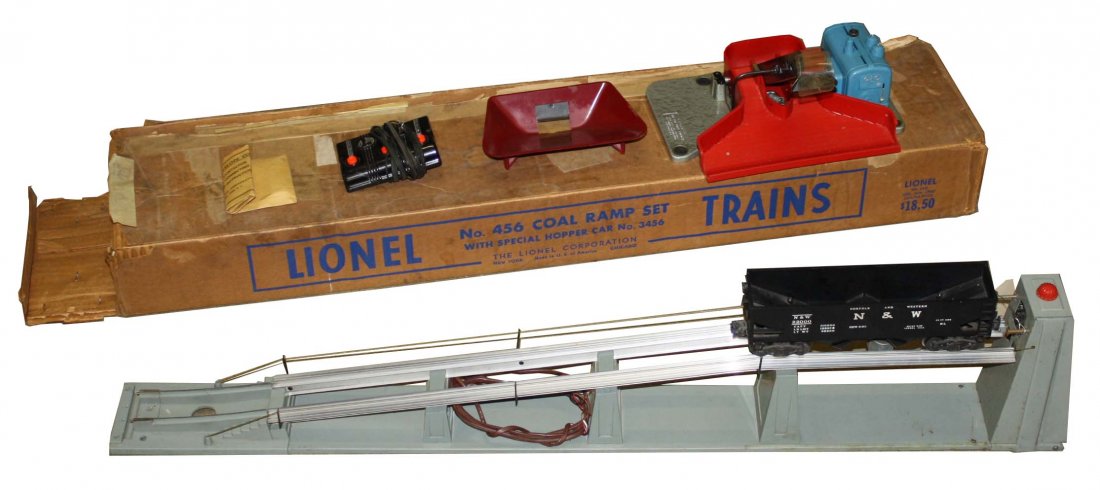 post war Lionel “O” gauge 456 coal ramp (w/ orig box), (1 of 2)