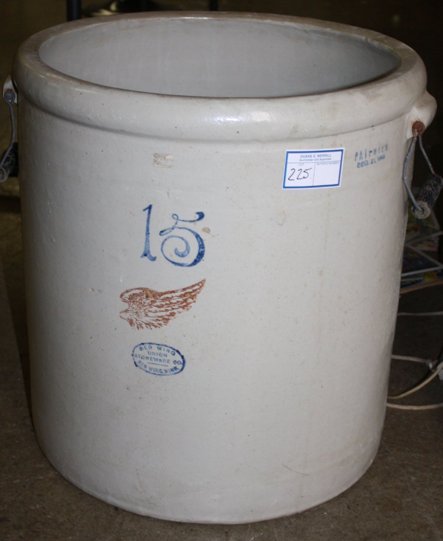 Redwing Union Stoneware Co. 15 gallon pickling crock: Redwing Union Stoneware Co. 15 gallon pickling crock