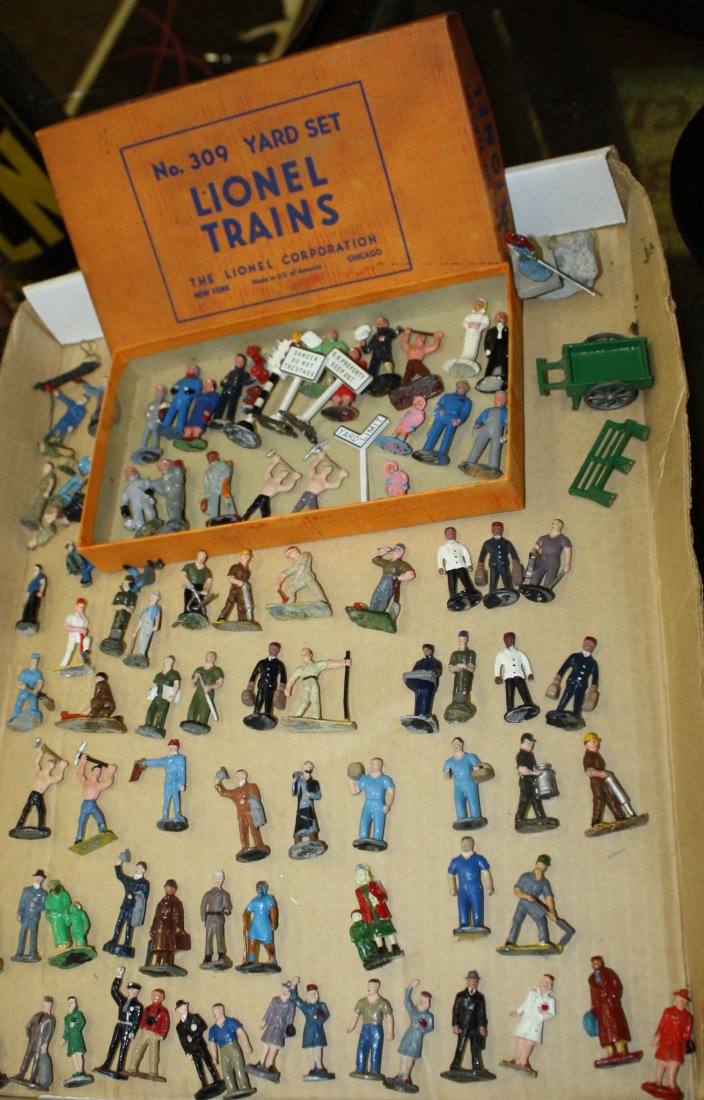 pre war Lionel “O” gauge #550 miniature figures, die (1 of 1)