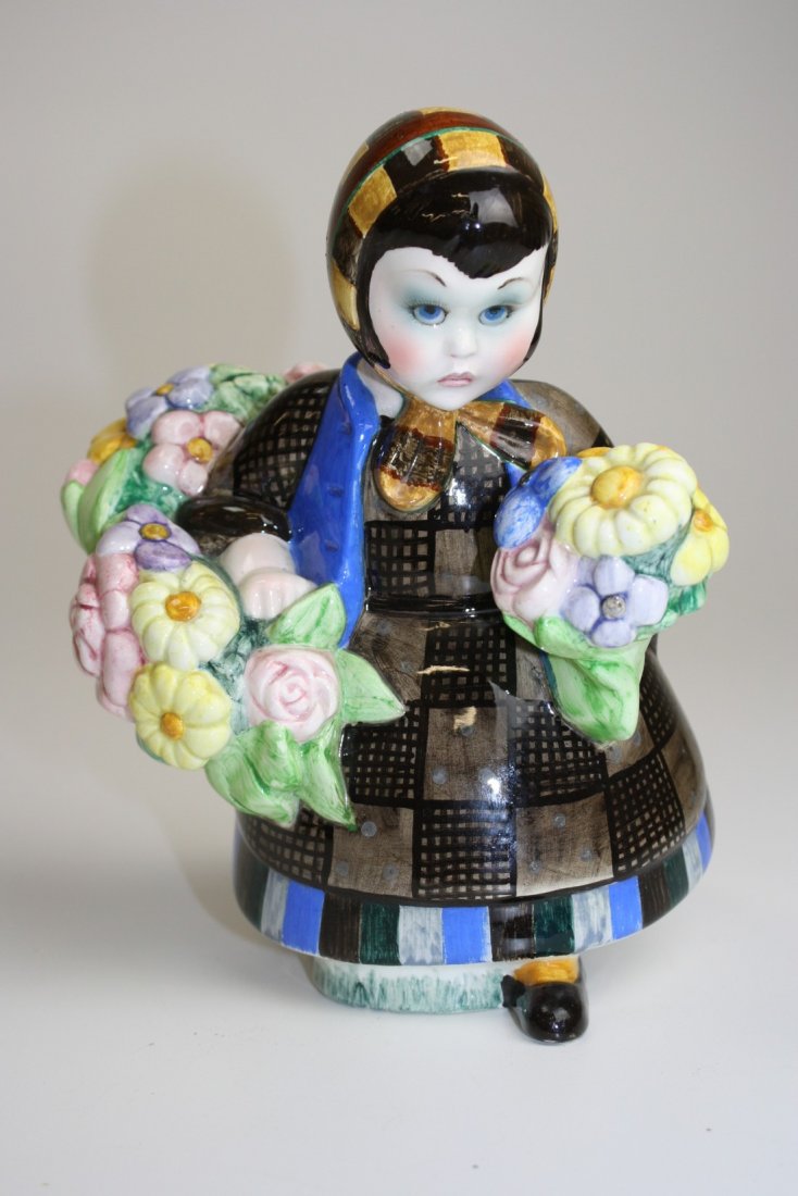 Lenci Torino Italy pottery figure of girl selling: Lenci Torino Italy pottery figure of girl selling flowers 8" x 7"