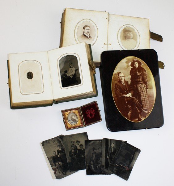 group of photography incl. two small Victorian CDV (1 of 1)