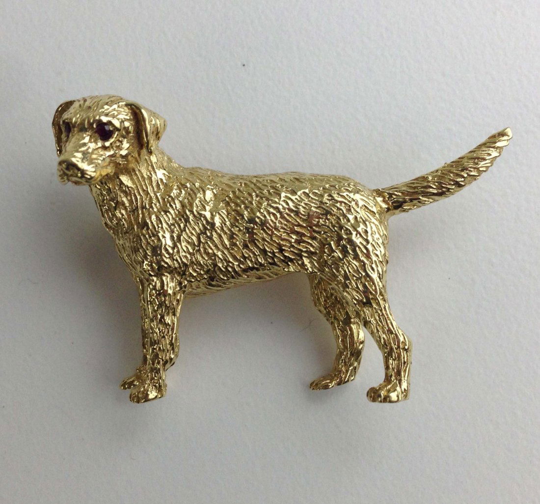 18k y.g. labrador dog figural pin. 1½"L. 12 grams. (1 of 1)
