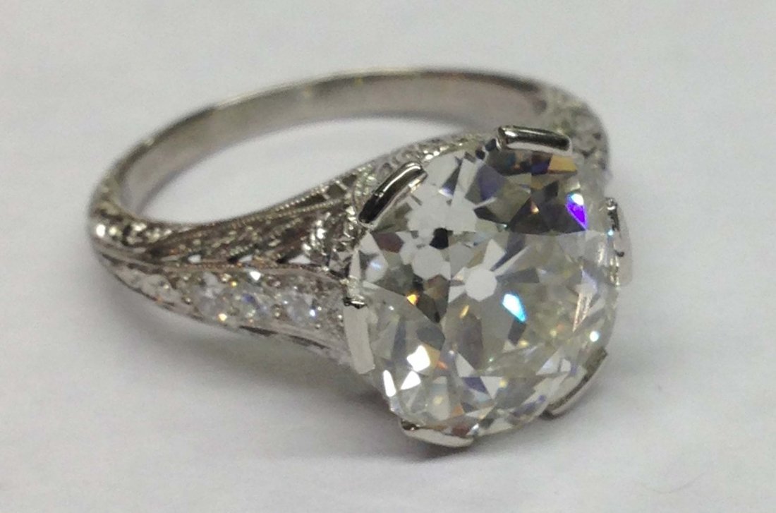 Outstanding 5.63 ct. brilliant old mine cut diamonds