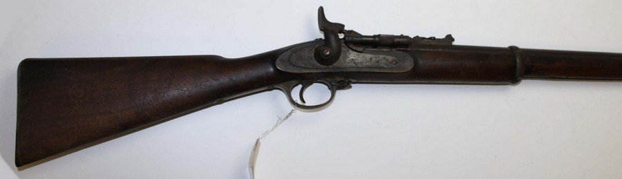 Enfield Model 1858 3 band musket, with Sniders Enfield: Enfield Model 1858 3 band musket, with Sniders Enfield cartridge conversion. Lock d 1860.