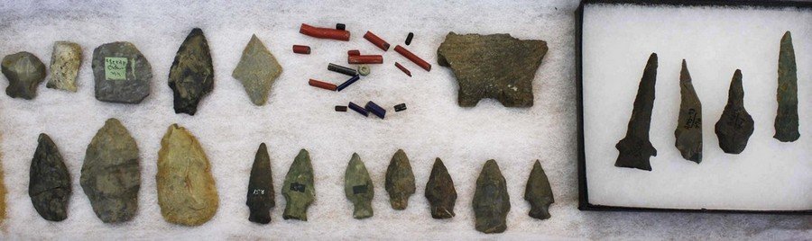 New York prehistoric lithic artifacts including: New York prehistoric lithic artifacts including arrowheads, drills, scrapers, pottery- 19 pcs plus bead fragments, length 1”- 2.5”