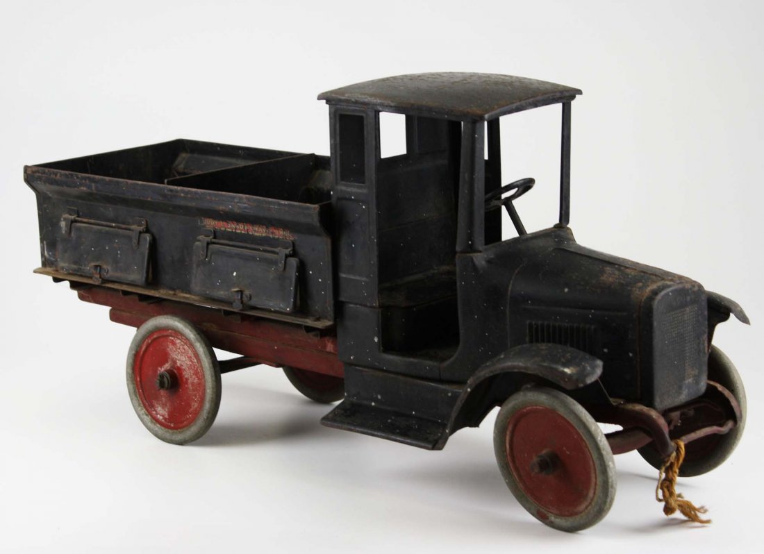 Buddy L Sand & Gravel Truck, pressed steel, length: Buddy L Sand & Gravel Truck, pressed steel, length 25.25”