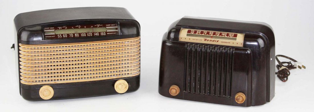 Farnsworth shortwave and broadcast two tone brown and (1 of 4)