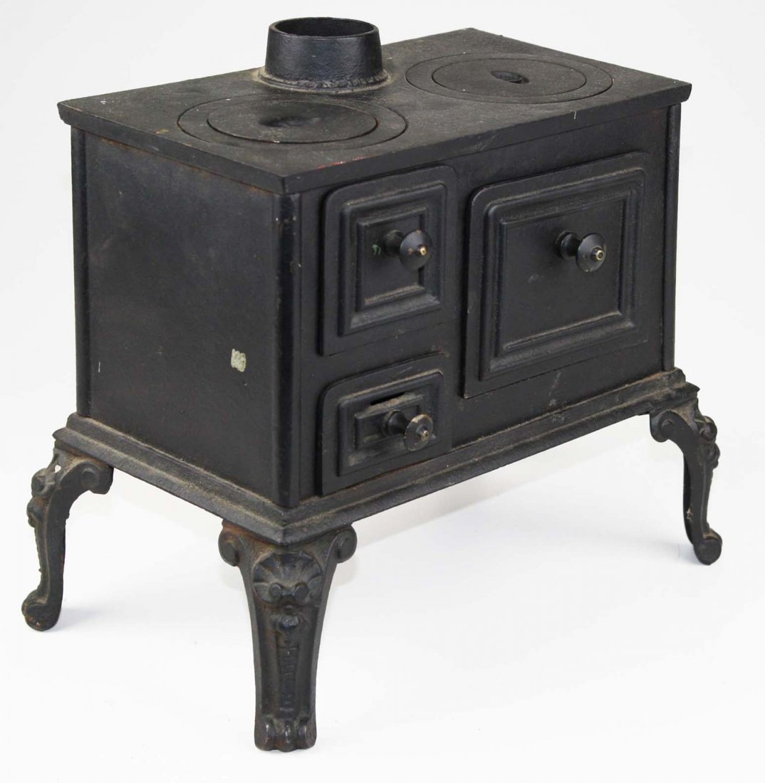 mid 19th c miniature cast iron stove, not a toy, 11” x (1 of 4)