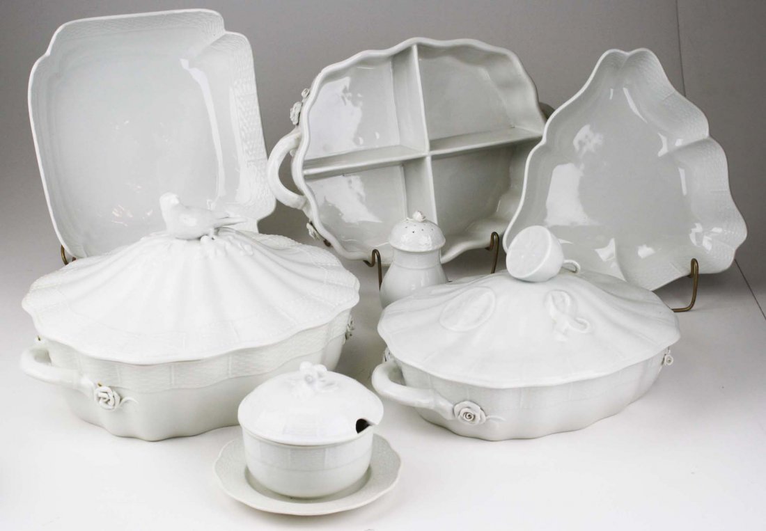 13 Herend white basketweave dinnerware serving pcs.: 13 Herend white basketweave dinnerware serving pcs. Incl tureen, covered vegetables, square dishes, sauce dishes, divided dishes,