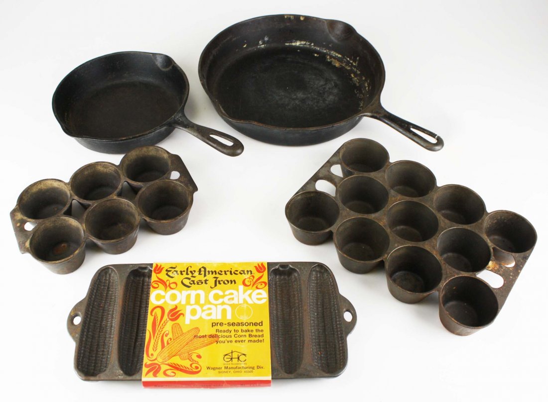 lot of 5 pcs vintage cast iron cookware incl Griswold (1 of 2)