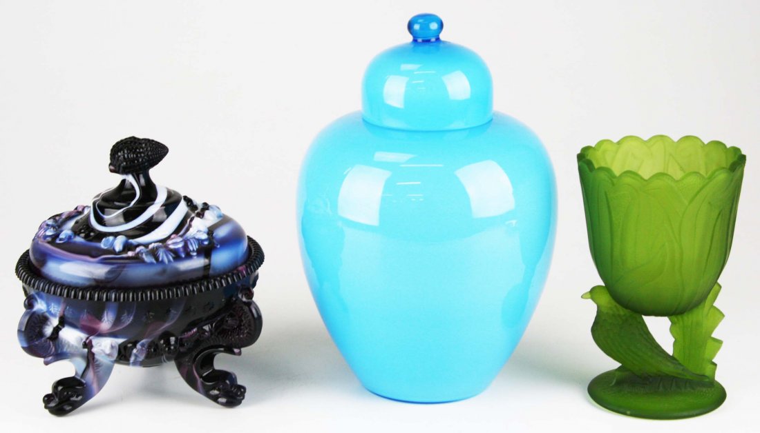 Westmoreland Amethyst slag glass shell dec. covered (1 of 5)