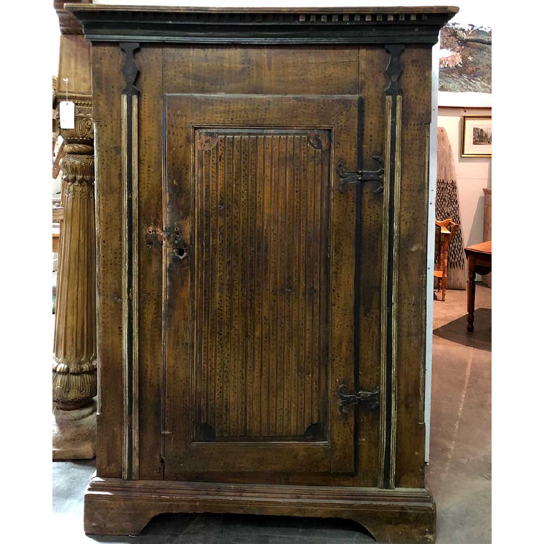 Swedish Country Painted Pine Cupboard (1 of 2)